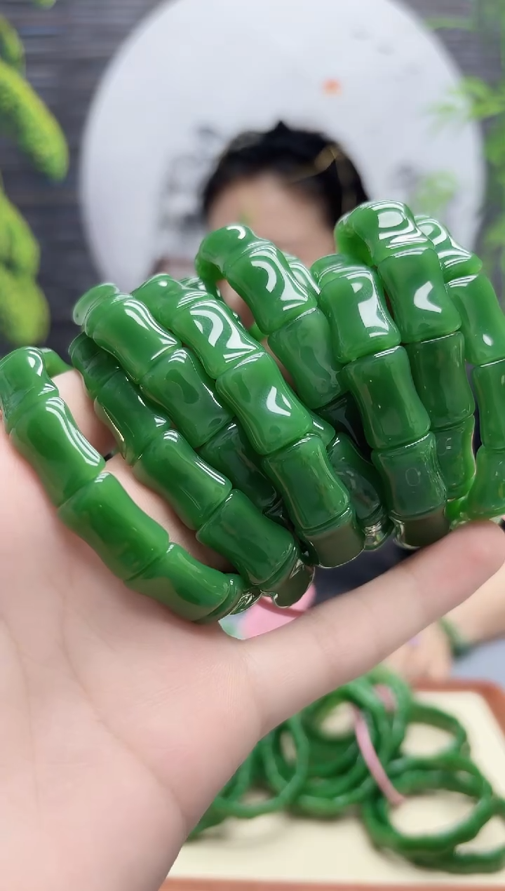 手链未镶嵌和田玉（碧玉）节节高升手牌