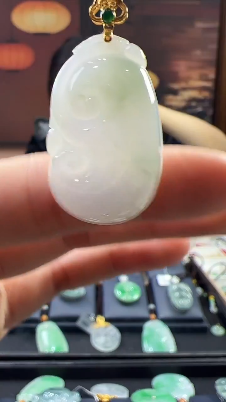 18K金镶嵌挂件翡翠如意 不含链