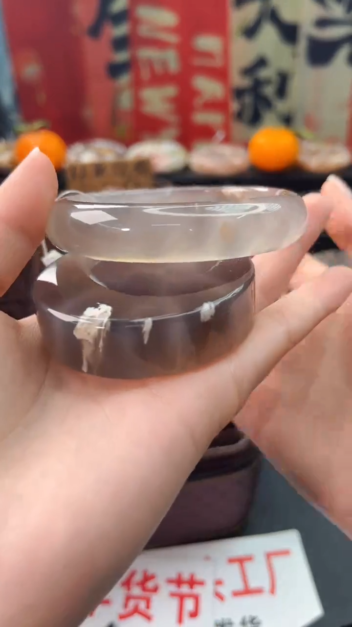 【闪购商品】石英质玉手镯未镶嵌赠送镯心（61圈口）