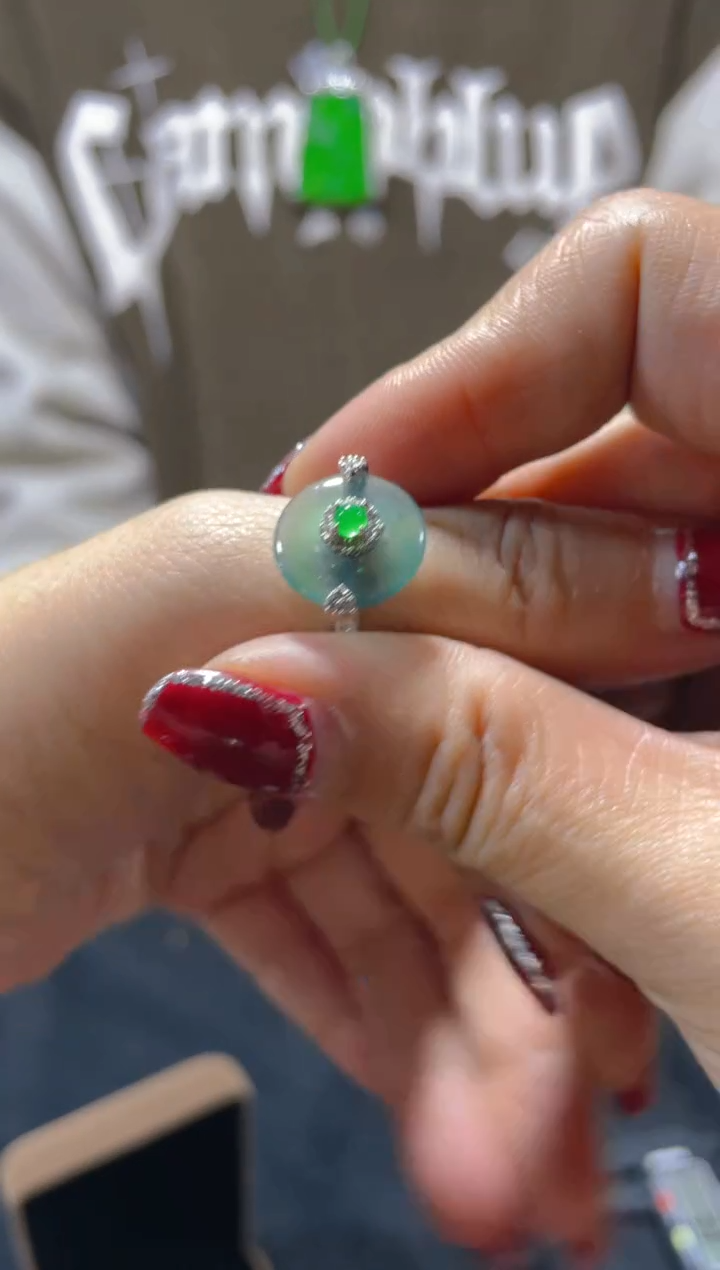 【闪购商品】定制翡翠未镶嵌天然A货翡翠假一罚四（多样性发货）