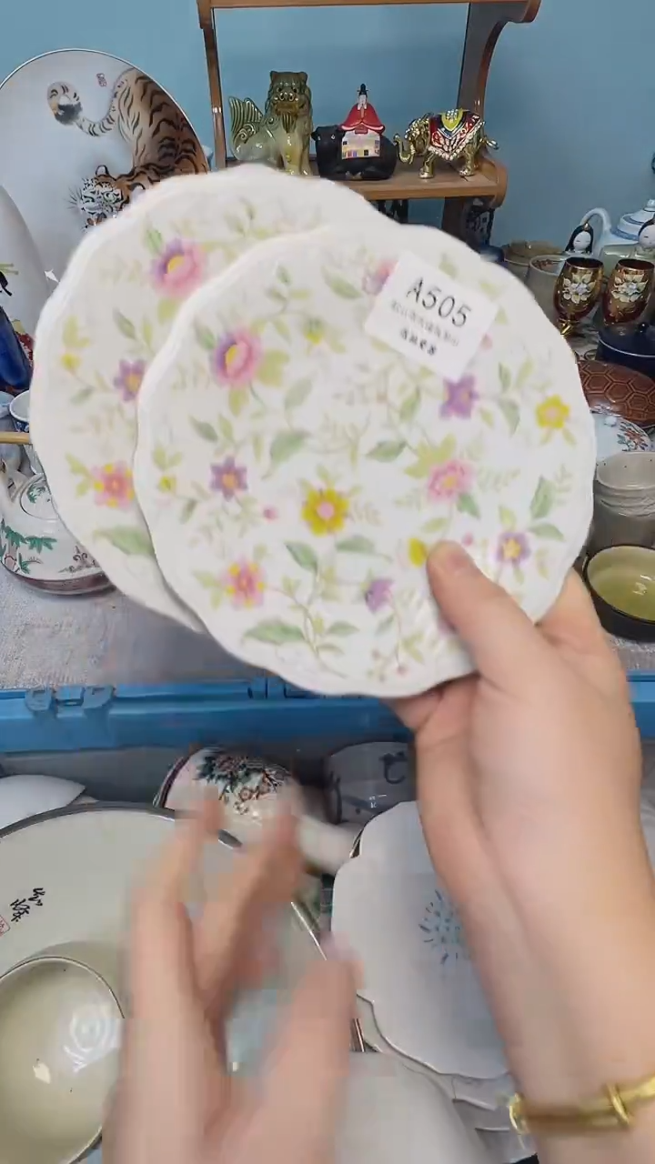 搪瓷咕****泡A505 瓷片默认微瑕疵 介意勿拍