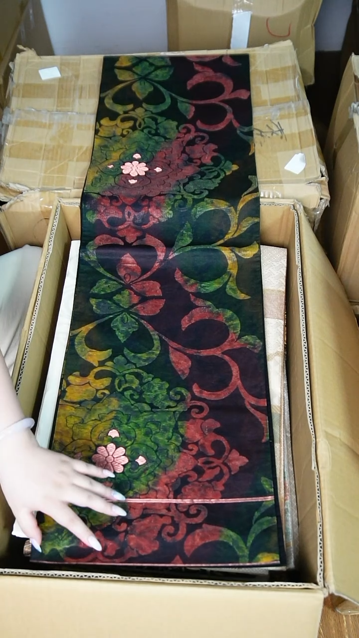 织绣17唐草宝相花卉图