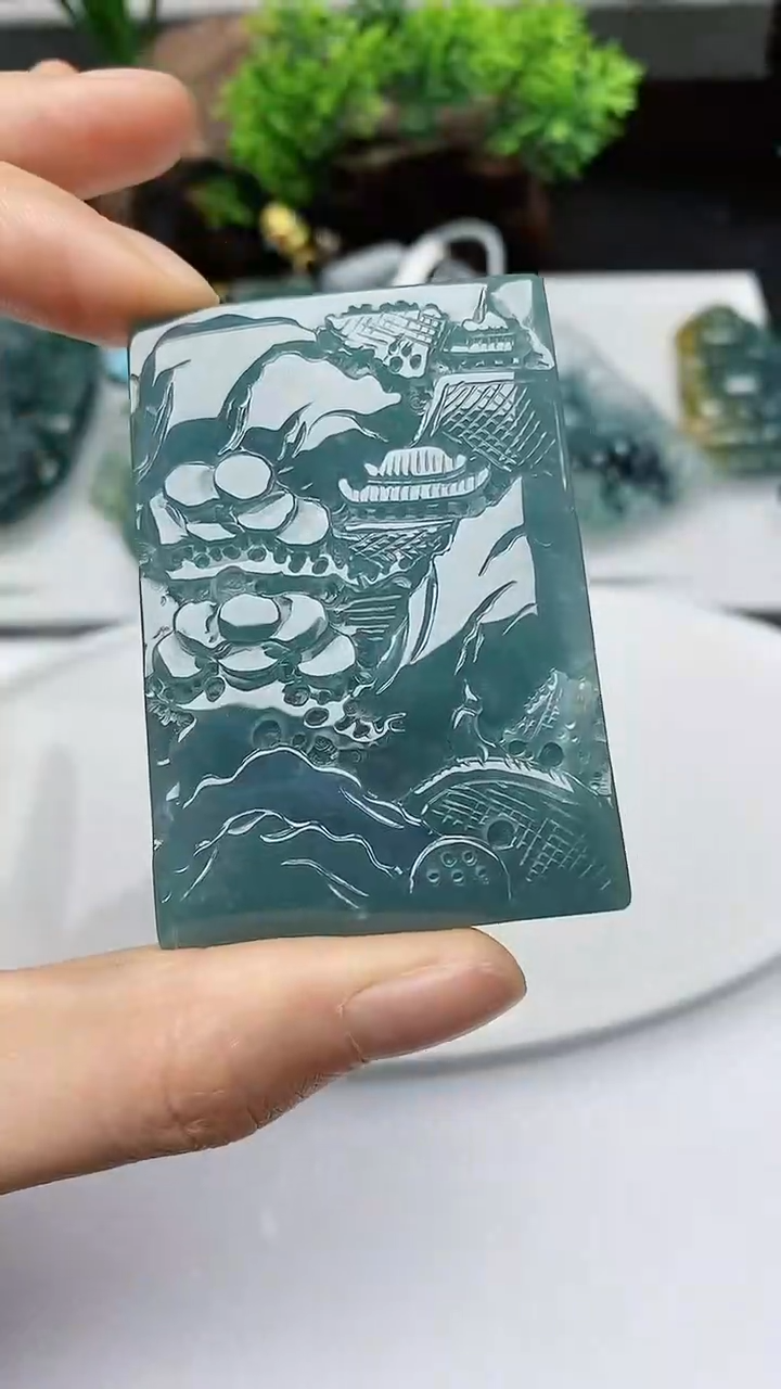 【闪购商品】翡翠颈饰未镶嵌