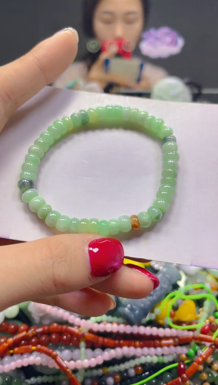 颈饰未镶嵌翡翠5MM/M/翡翠A货，一件也是批发价