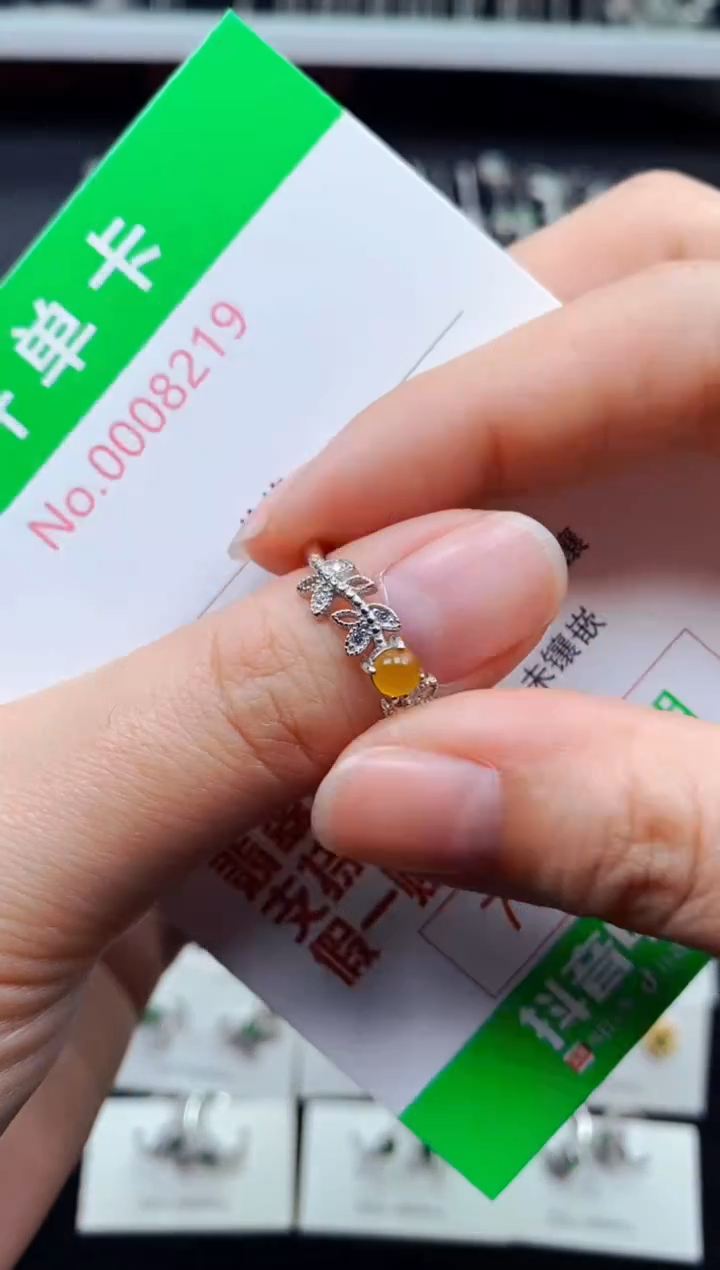 【闪购商品】翡翠戒指银S925镶嵌8219