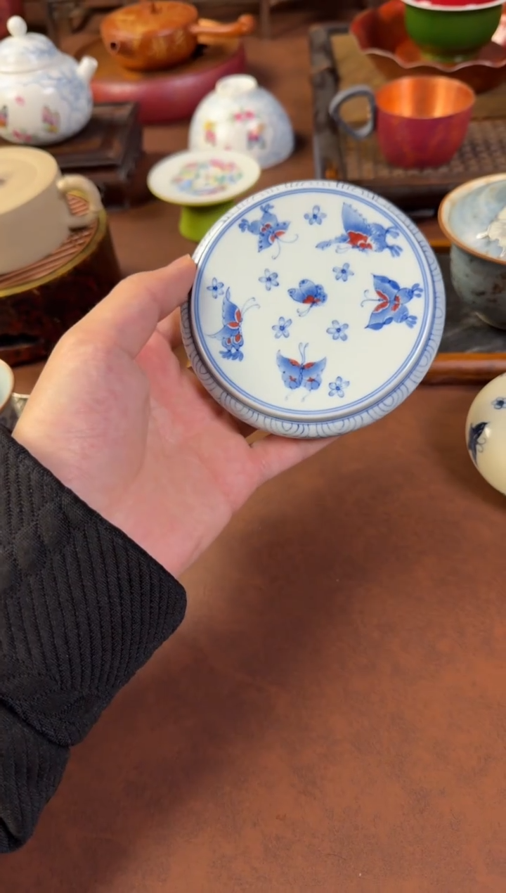 景德镇藏溪堂青花蝴蝶盖置