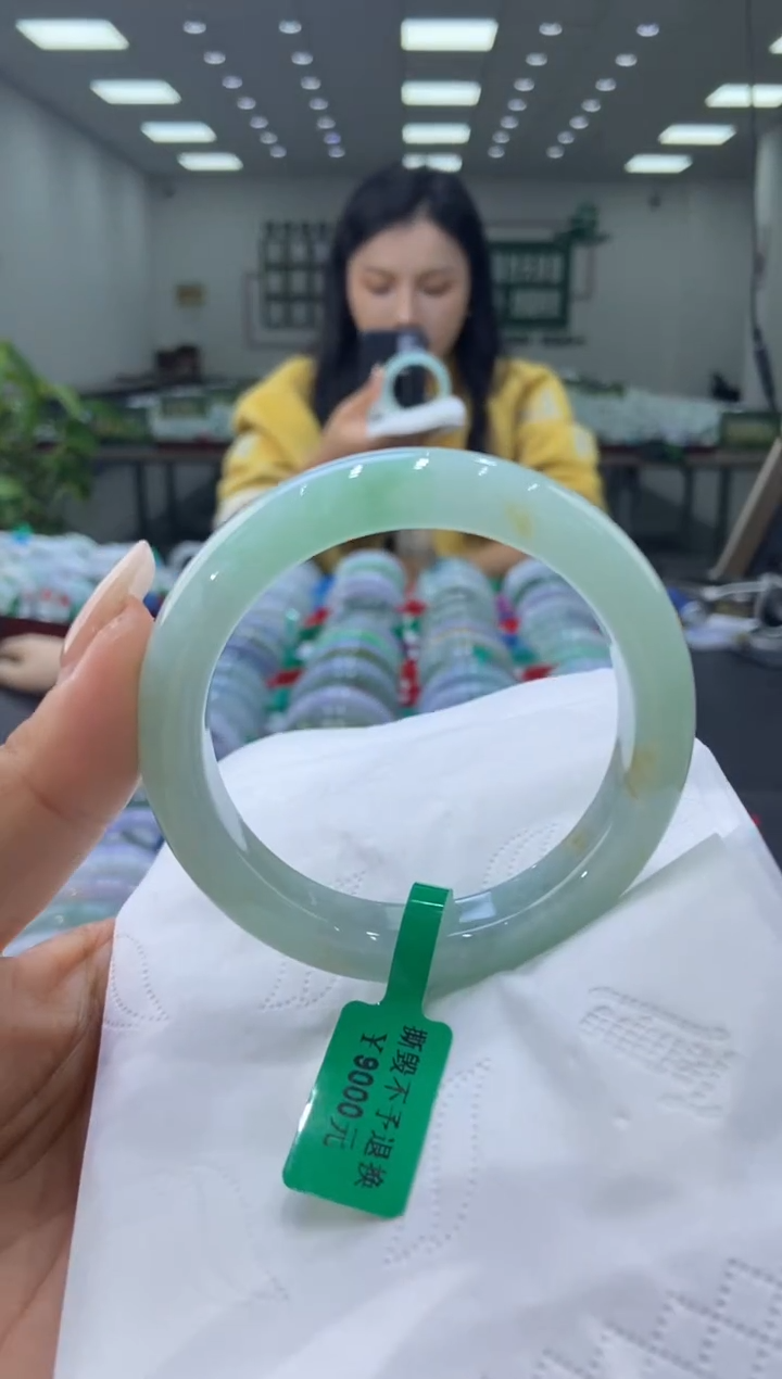 未镶嵌手镯翡翠0002080