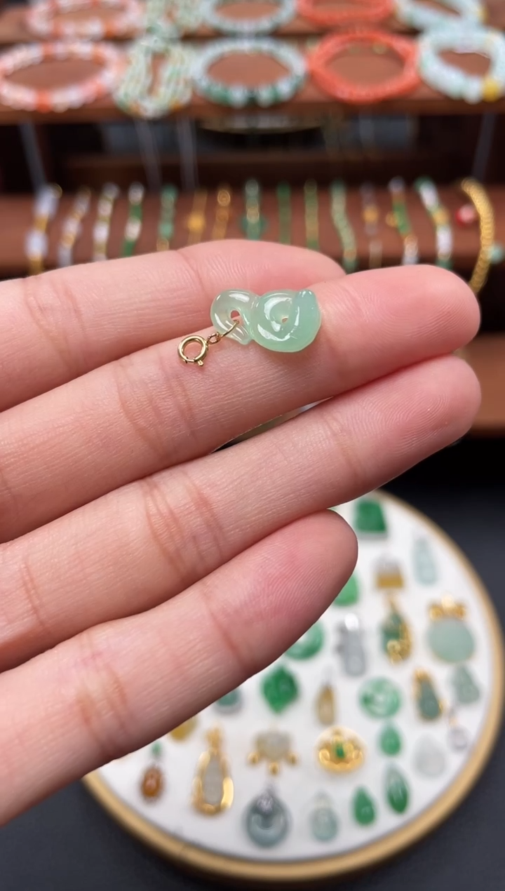 【闪购商品】翡翠吊坠(不含链)18K金镶嵌一个  JK425