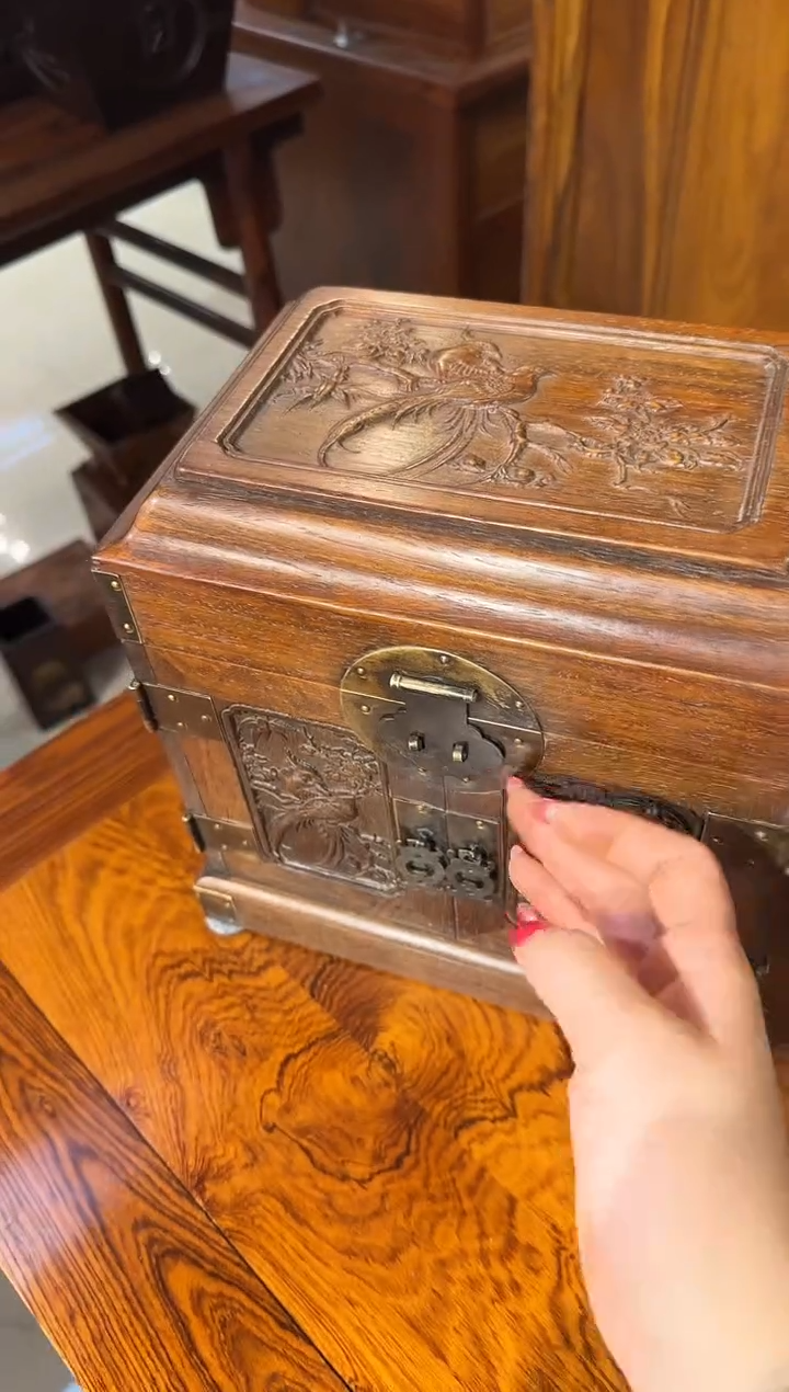 【闪购商品】木木艺花鸟官箱388.8888888888