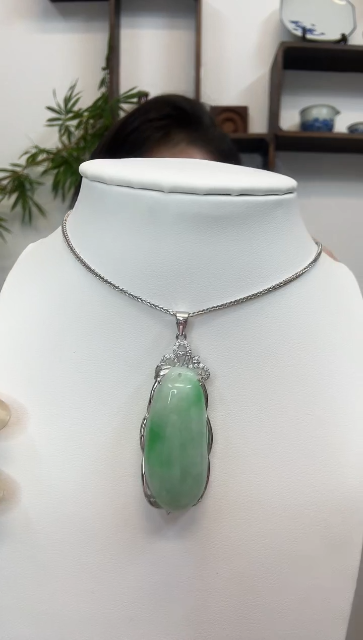 吊坠(赠链)银S925镶嵌翡翠福瓜