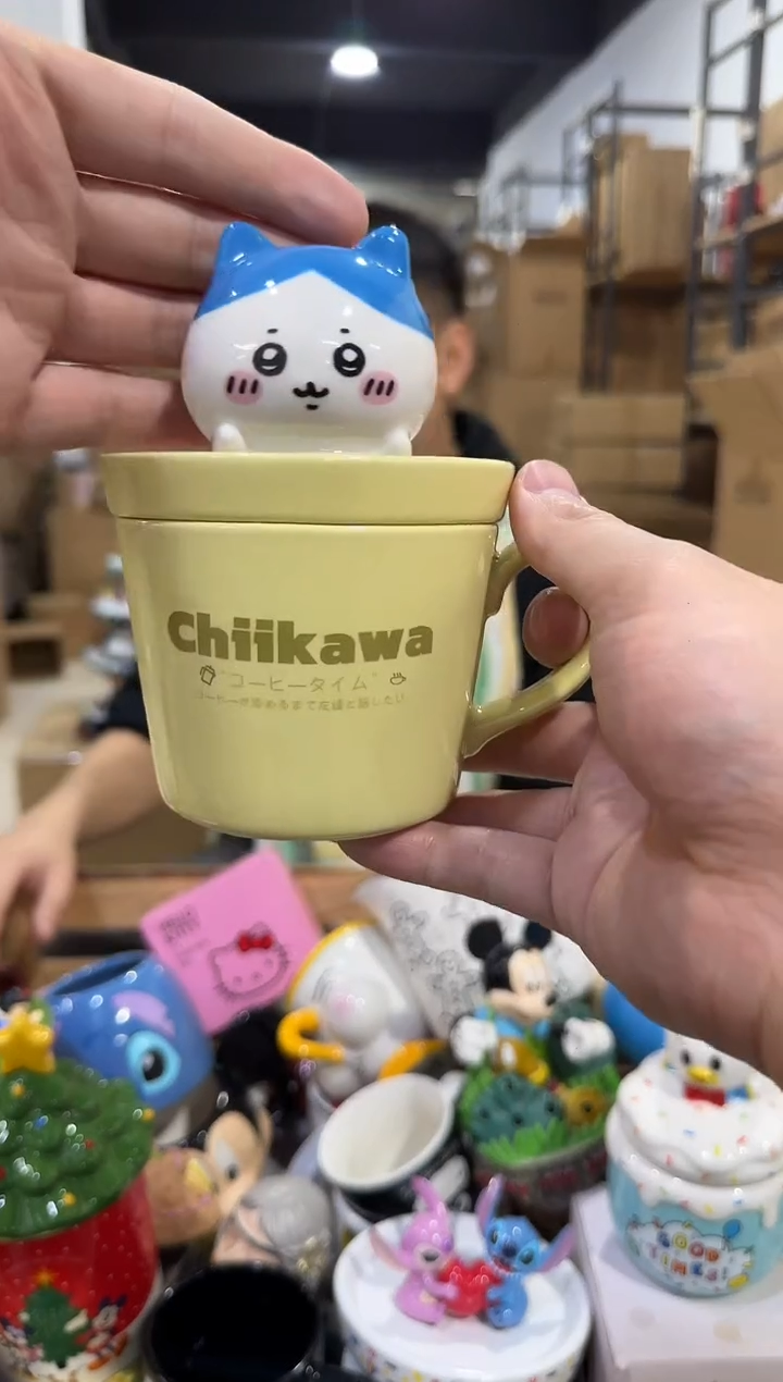 瓷片原盒小八带盖杯