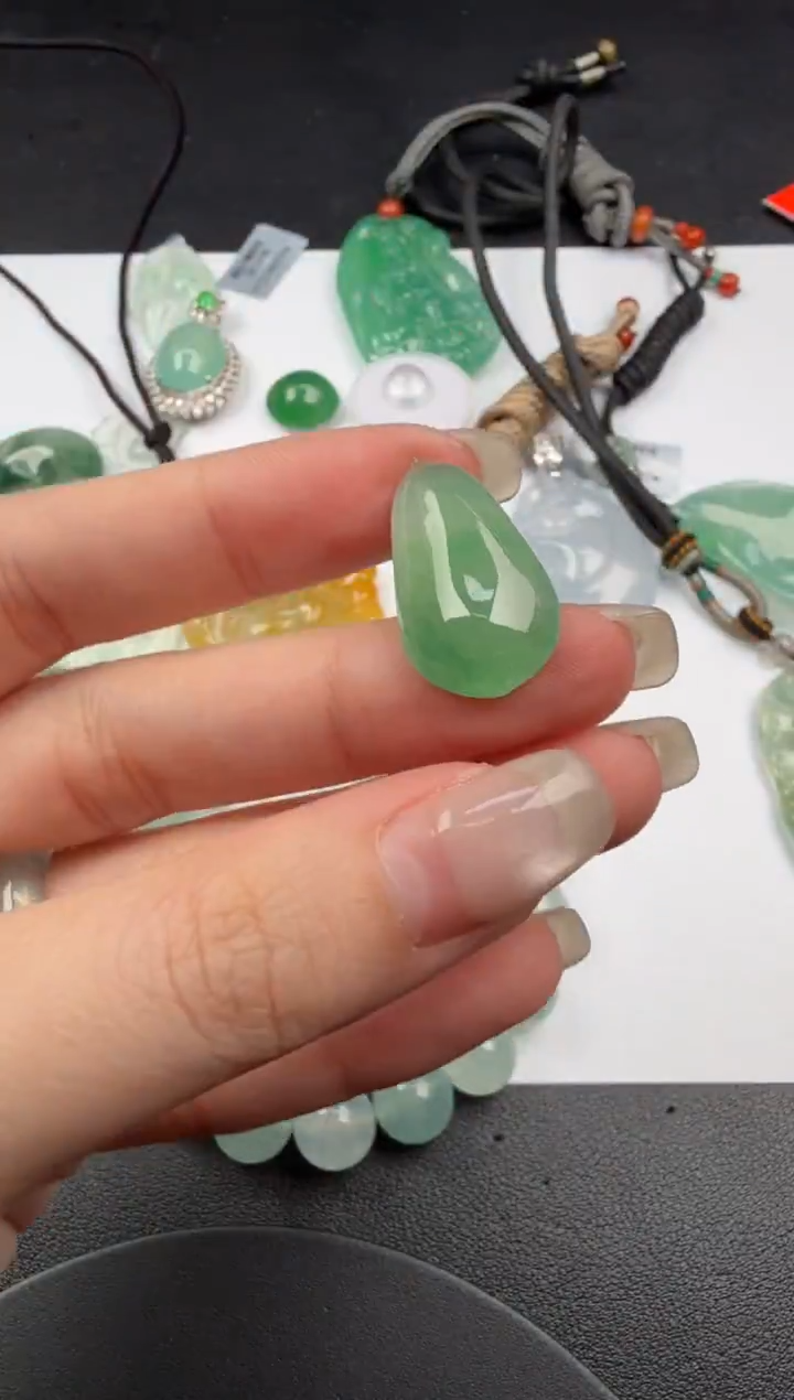 吊坠(不含链)未镶嵌翡翠-154翡翠饰品