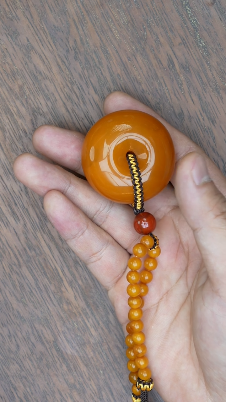 【闪购商品】琥珀裸石未镶嵌老蜡平安扣吊坠多样性发其一