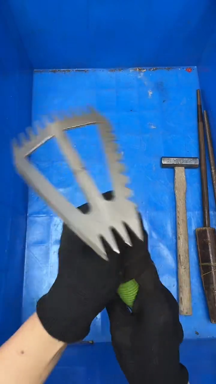 爱****?五金工具钳子剪子等15