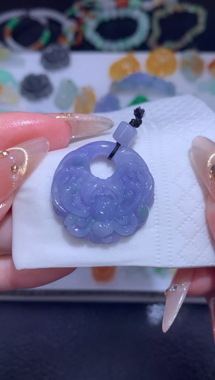 未镶嵌定制翡翠莲花扣