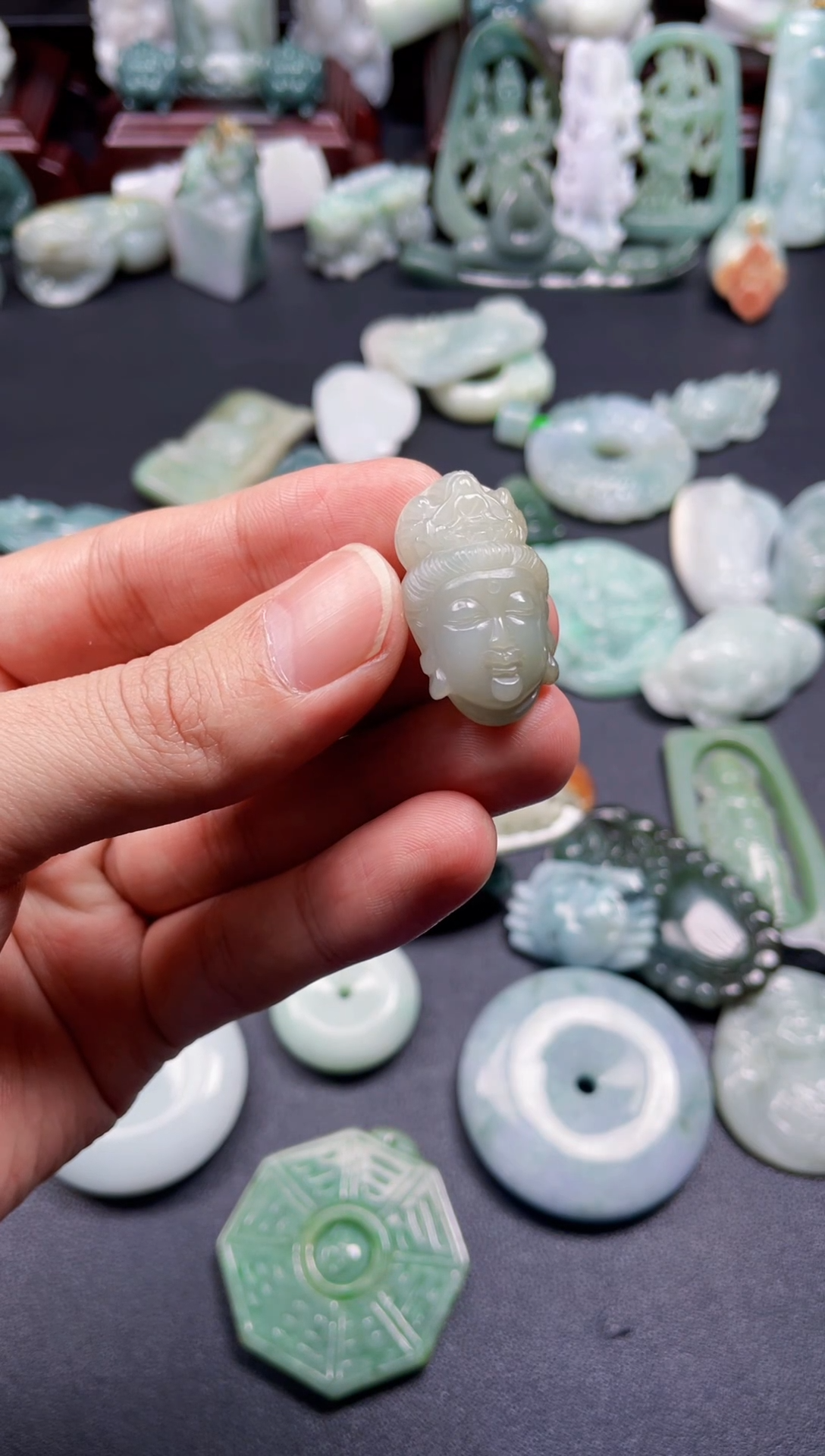 颈饰未镶嵌翡翠7  天然翡翠a货