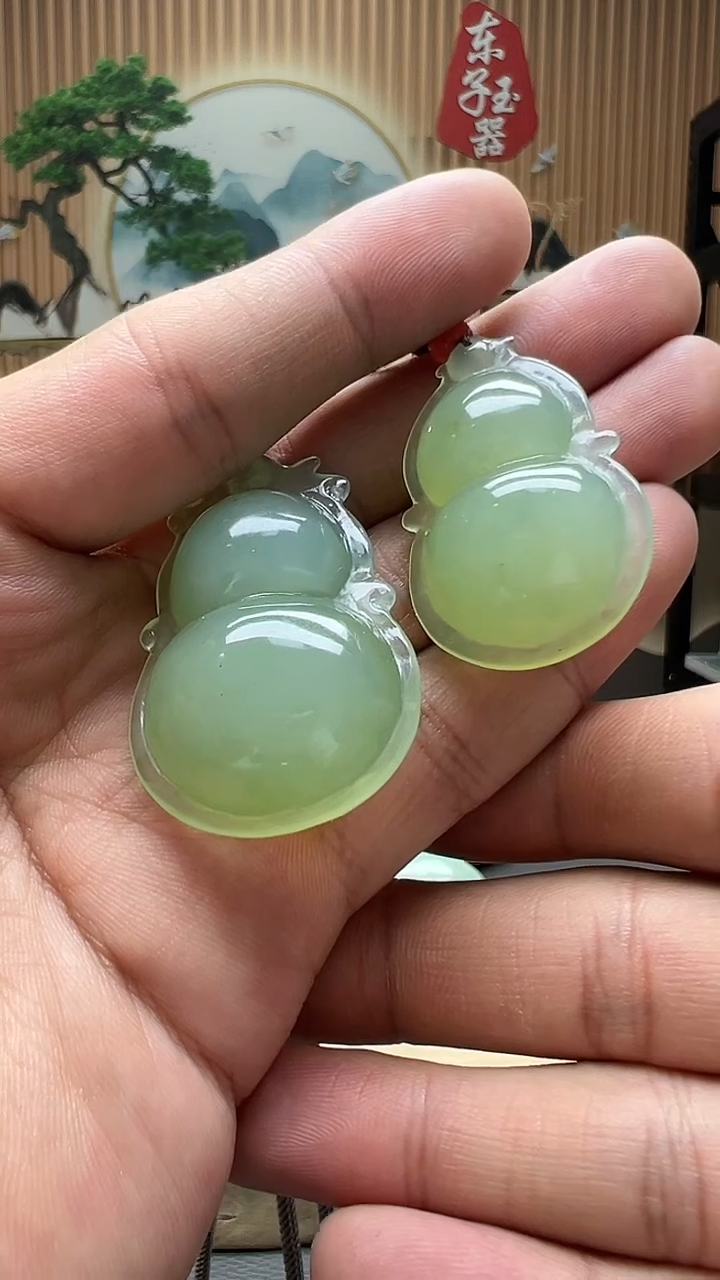 【闪购商品】蛇纹石玉颈饰未镶嵌天然玉石吊坠