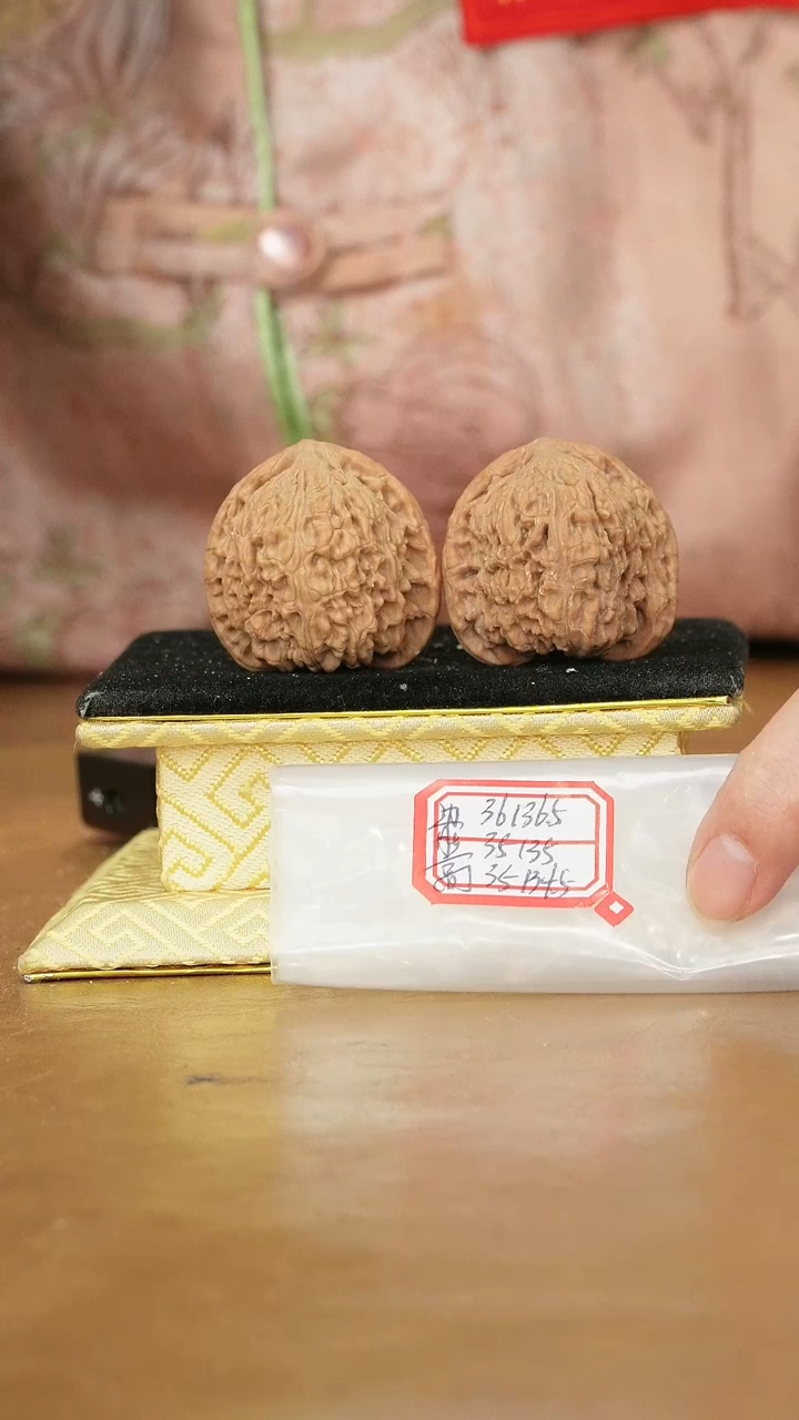 把件文玩核桃密纹狮子头