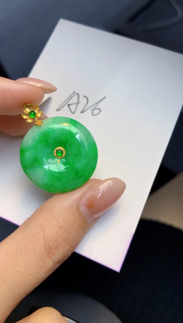 颈饰18K金镶嵌翡翠天然A货缅甸翡翠百元以上9元证书费自理
