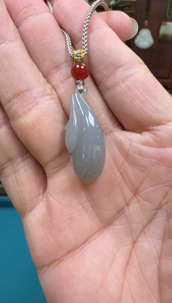 【闪购商品】和田玉吊坠未镶嵌浓烟紫玉兰花配绳