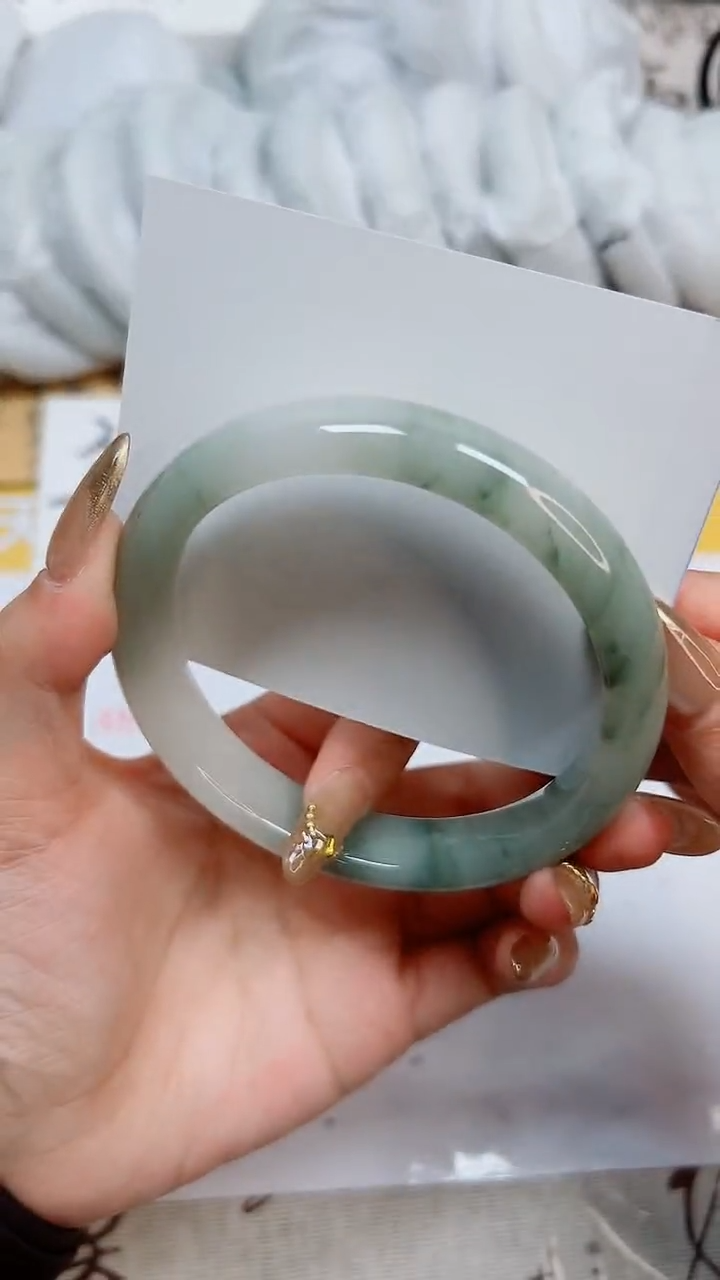 【闪购商品】石英质玉手镯未镶嵌K33-64.8