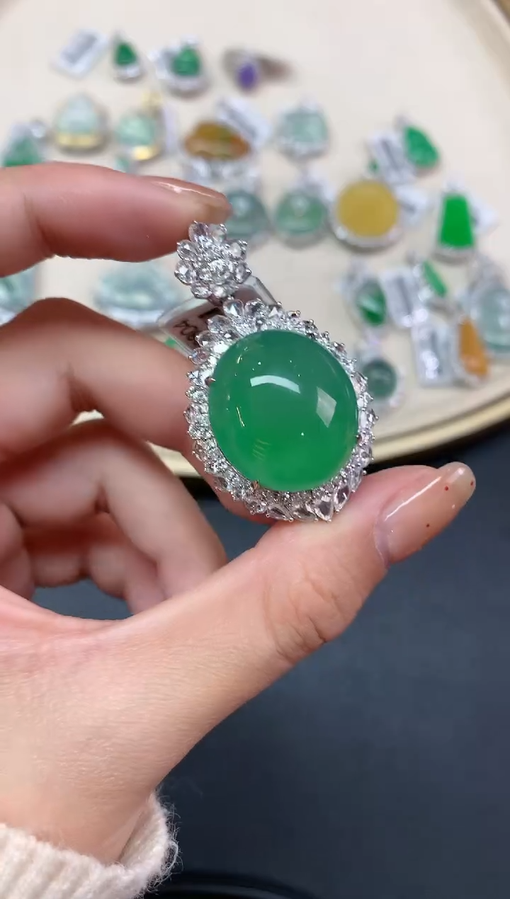 【闪购商品】翡翠吊坠(不含链)18K金镶嵌吊坠 A475|198000