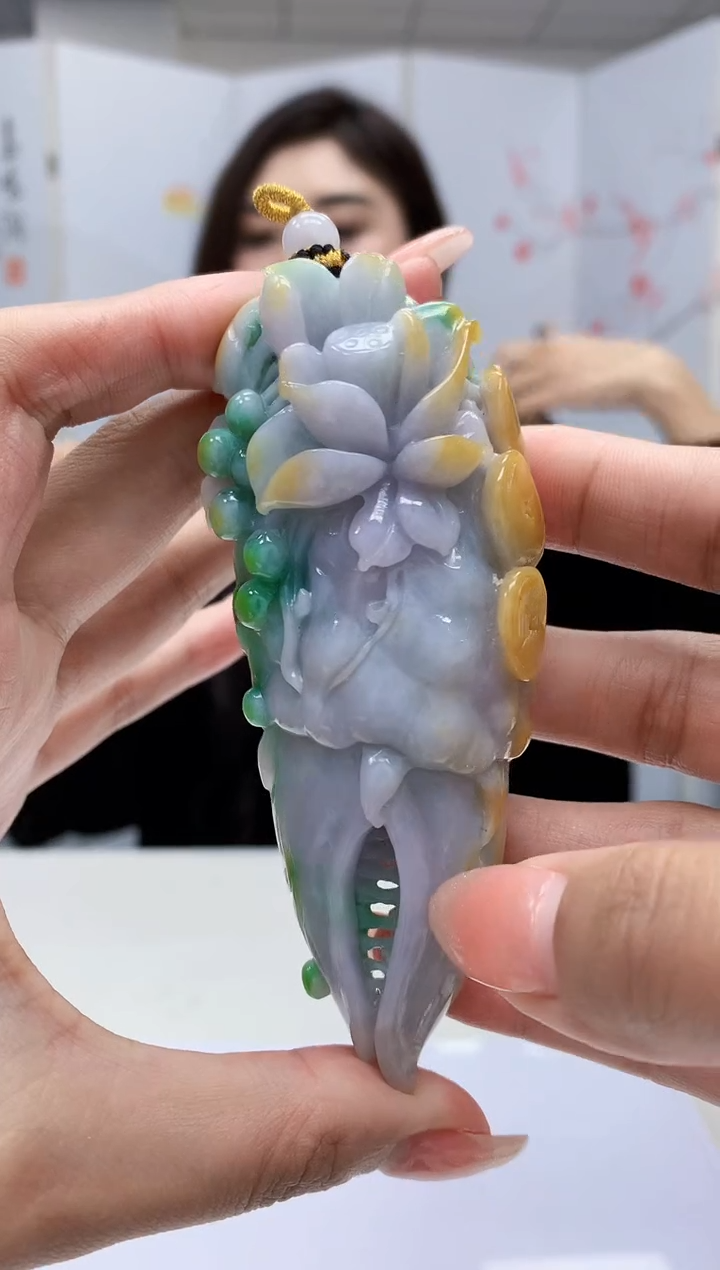 【闪购商品】定制翡翠未镶嵌4829MM-毛货挂件87