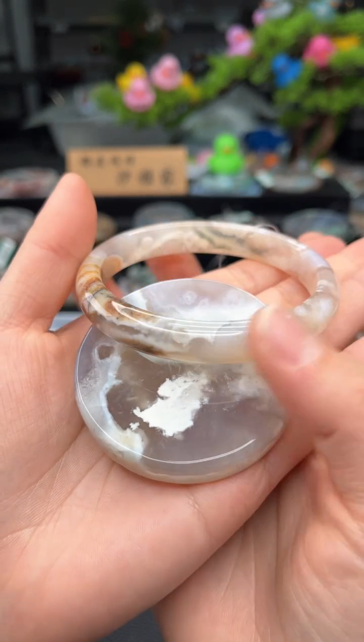 石英质玉未镶嵌手镯63圈口（不退不换）1165048