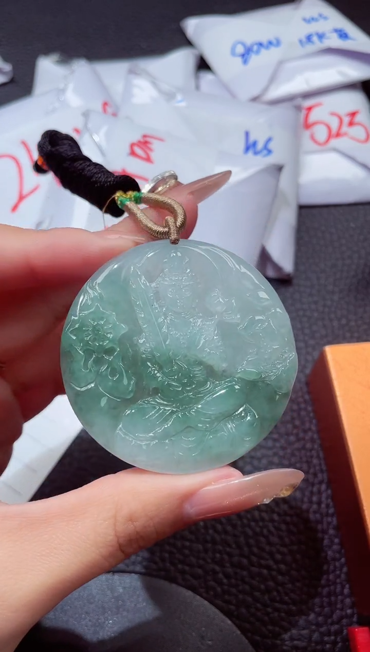 颈饰未镶嵌翡翠00000