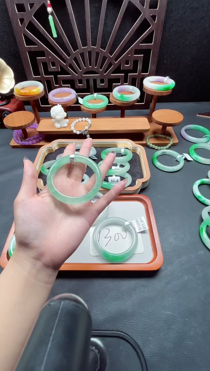 姐姐们看好......不要抢拍