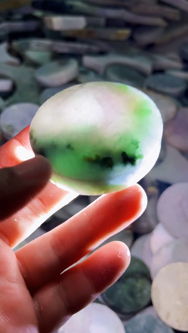 【闪购商品】翡翠耳饰未镶嵌A货康壹513