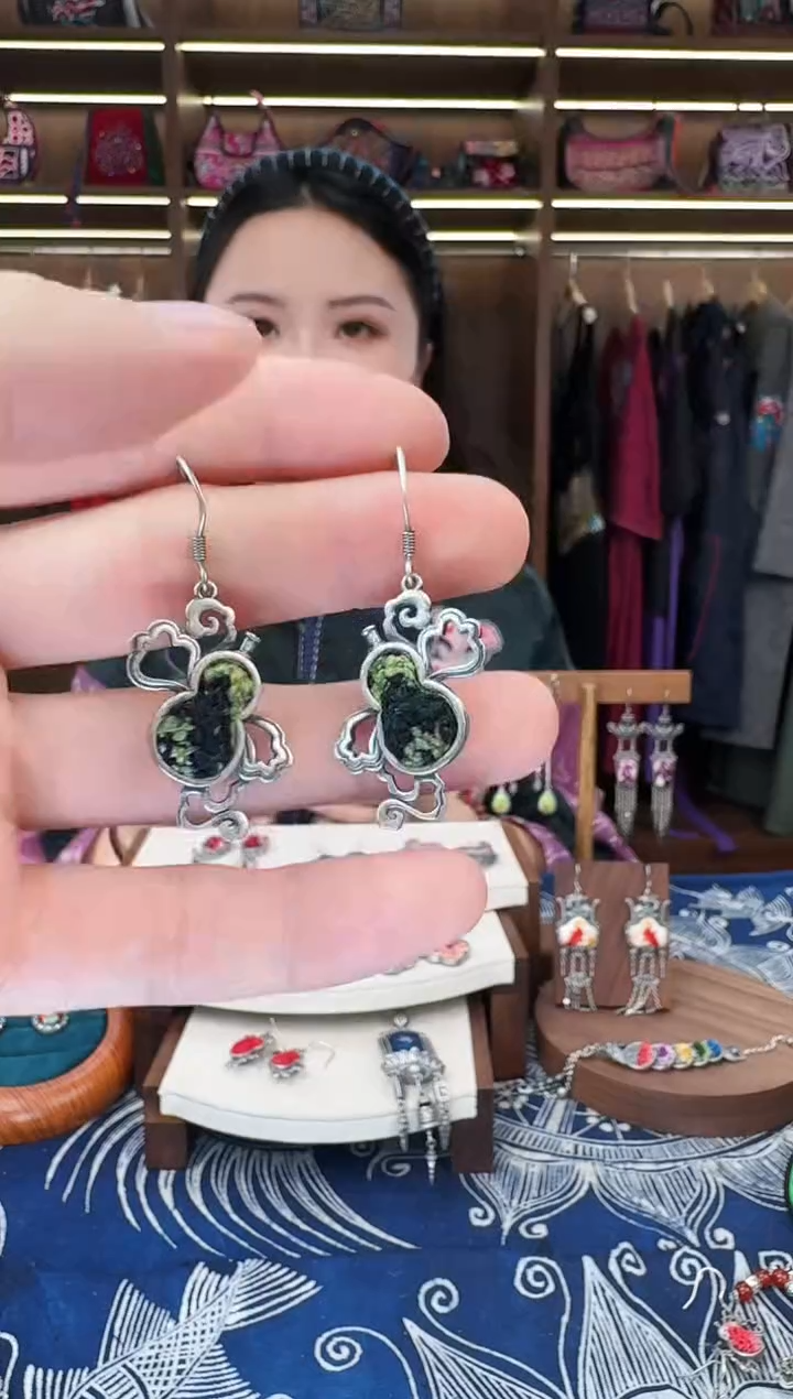 织绣580黔东南苗族刺绣