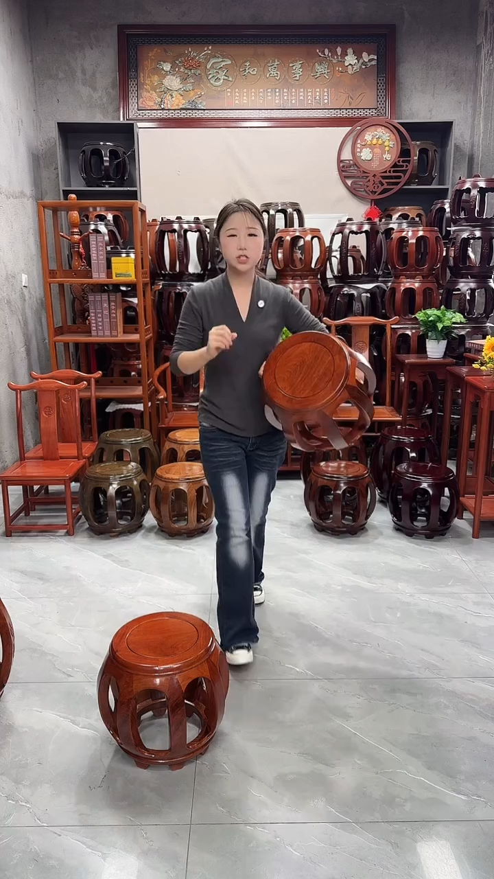 花梨木类家具花梨色大号鼓凳一对（两条）