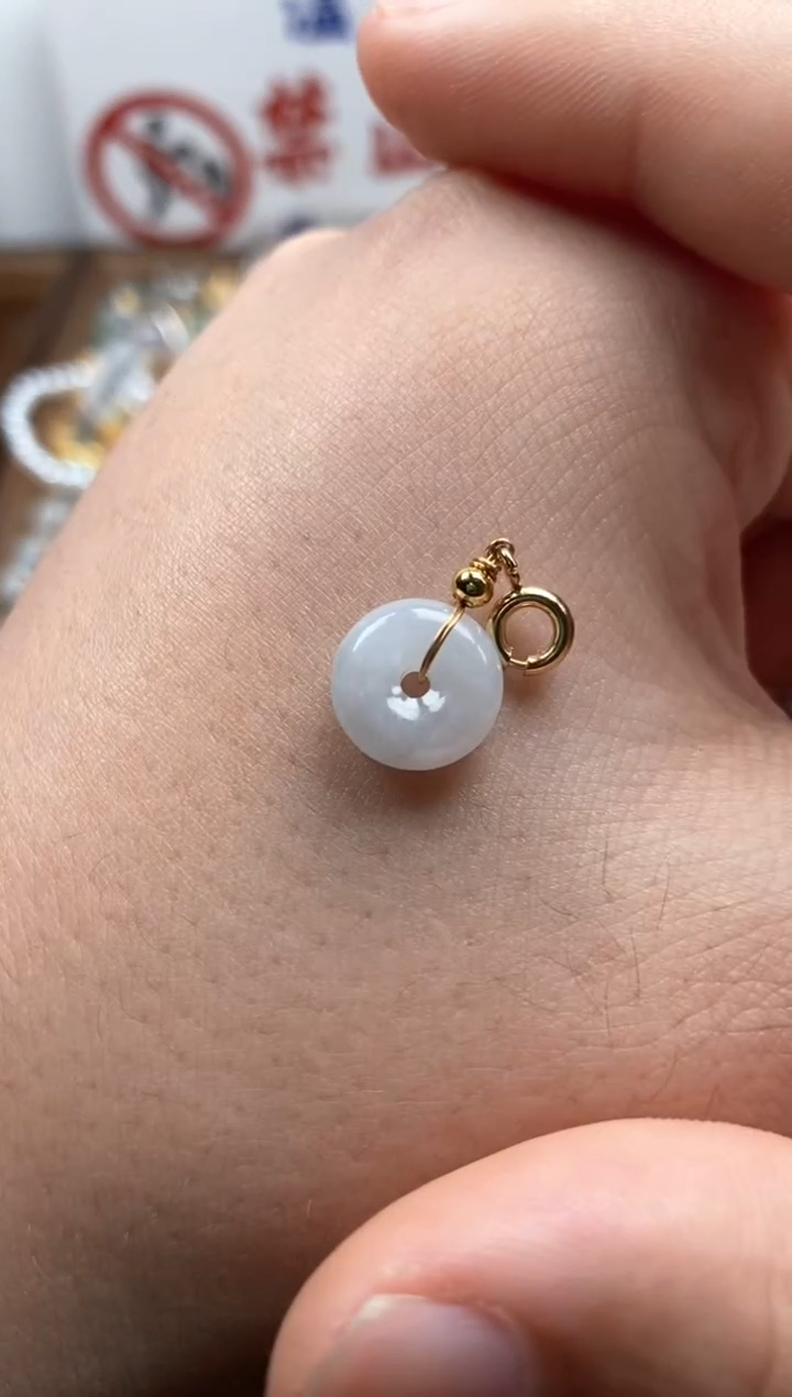 【闪购商品】翡翠颈饰未镶嵌哥哥