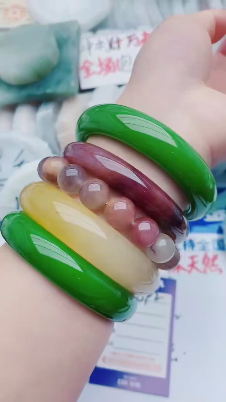 【闪购商品】石英质玉手镯未镶嵌D92-59-61