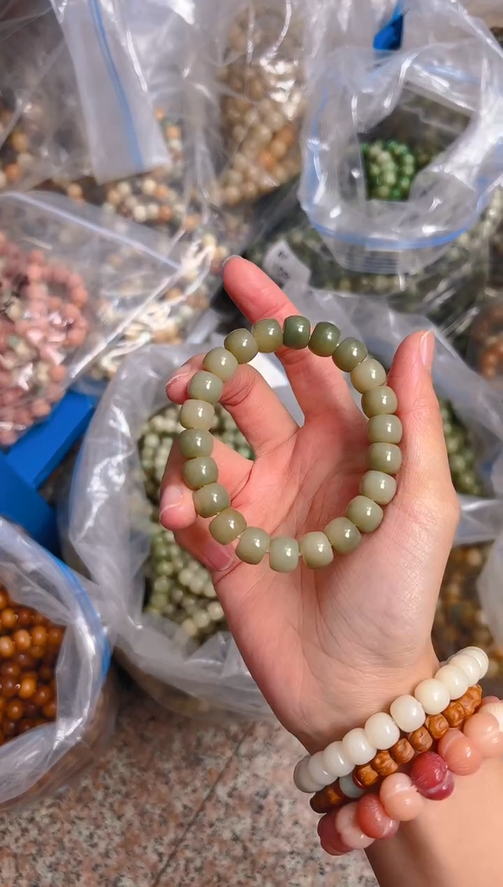 吊坠菩提根/象牙果绿色直切单圈