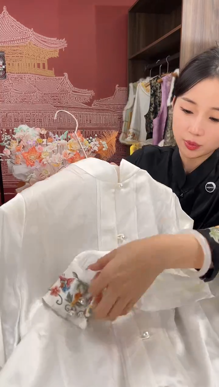 【闪购商品】刺绣S  苏绣手工刺绣100桑蚕丝衬衫