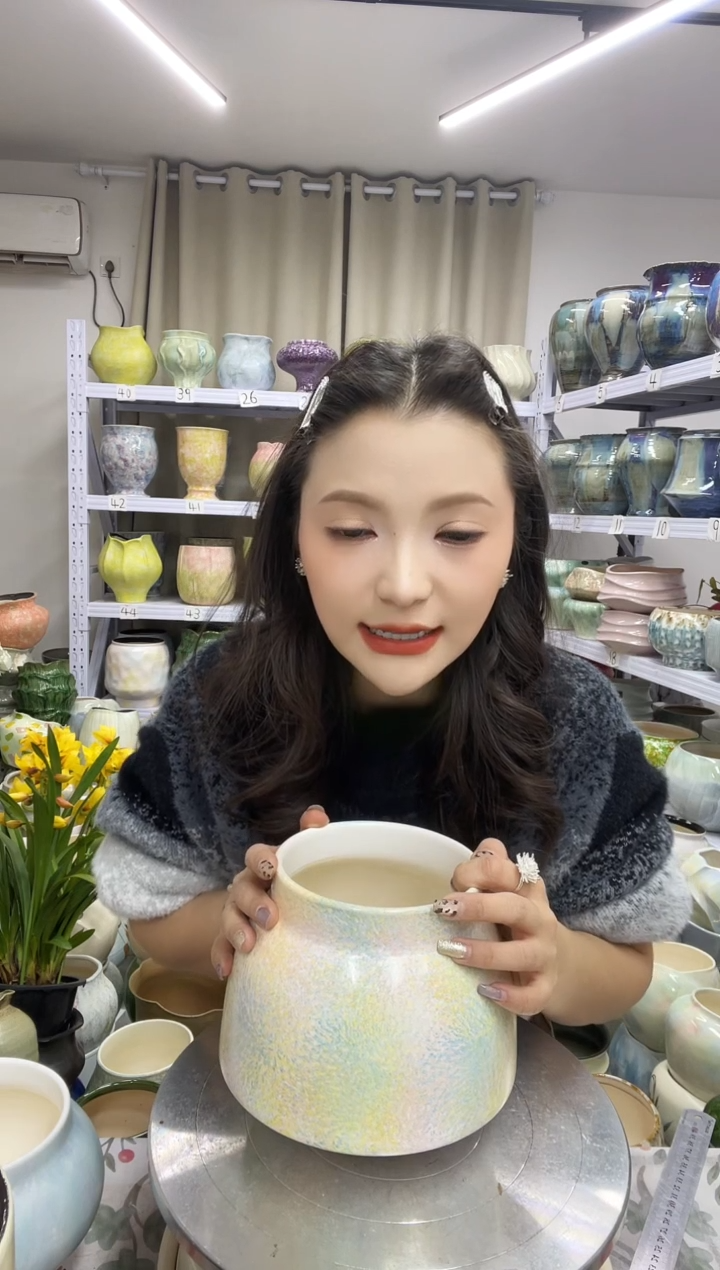 【花盆链接】  高 ：16 口：12