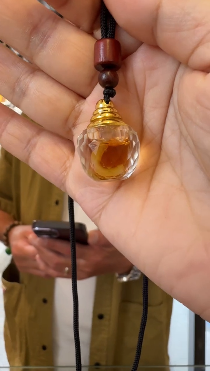 沉香吊坠精油吊坠多样性发货一条