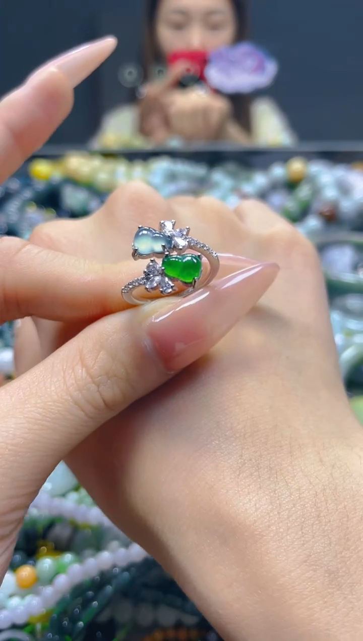 颈饰未镶嵌翡翠/K/翡翠A货，一件也是批发价