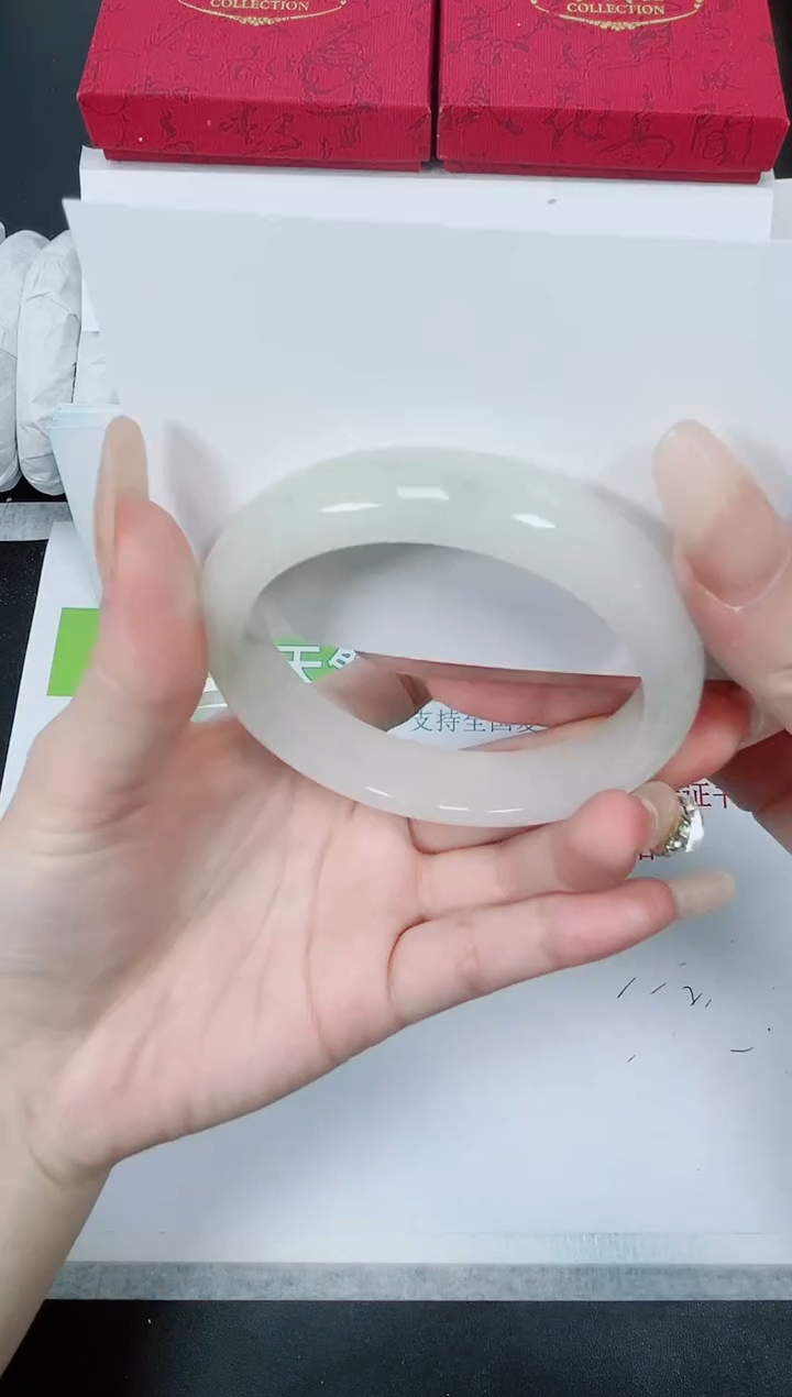 【闪购商品】石英质玉手镯未镶嵌K97-58.5