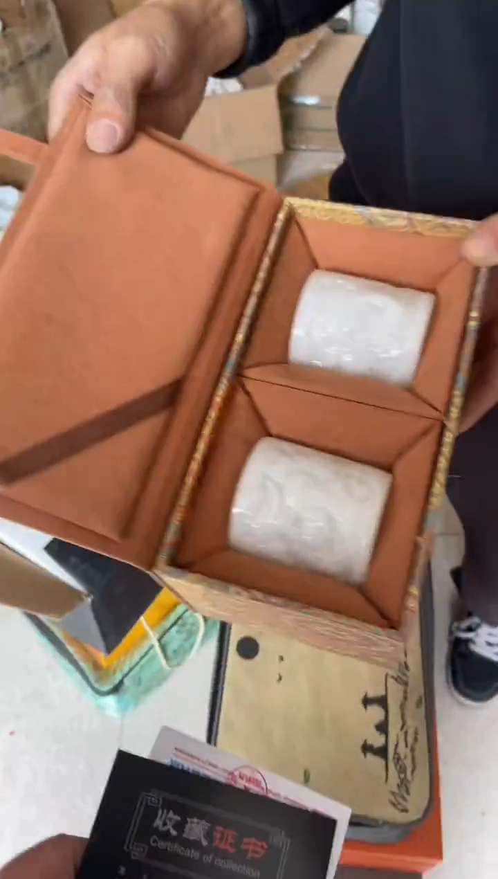 杯无运费险不带礼盒略有瑕疵有点脏介意勿拍