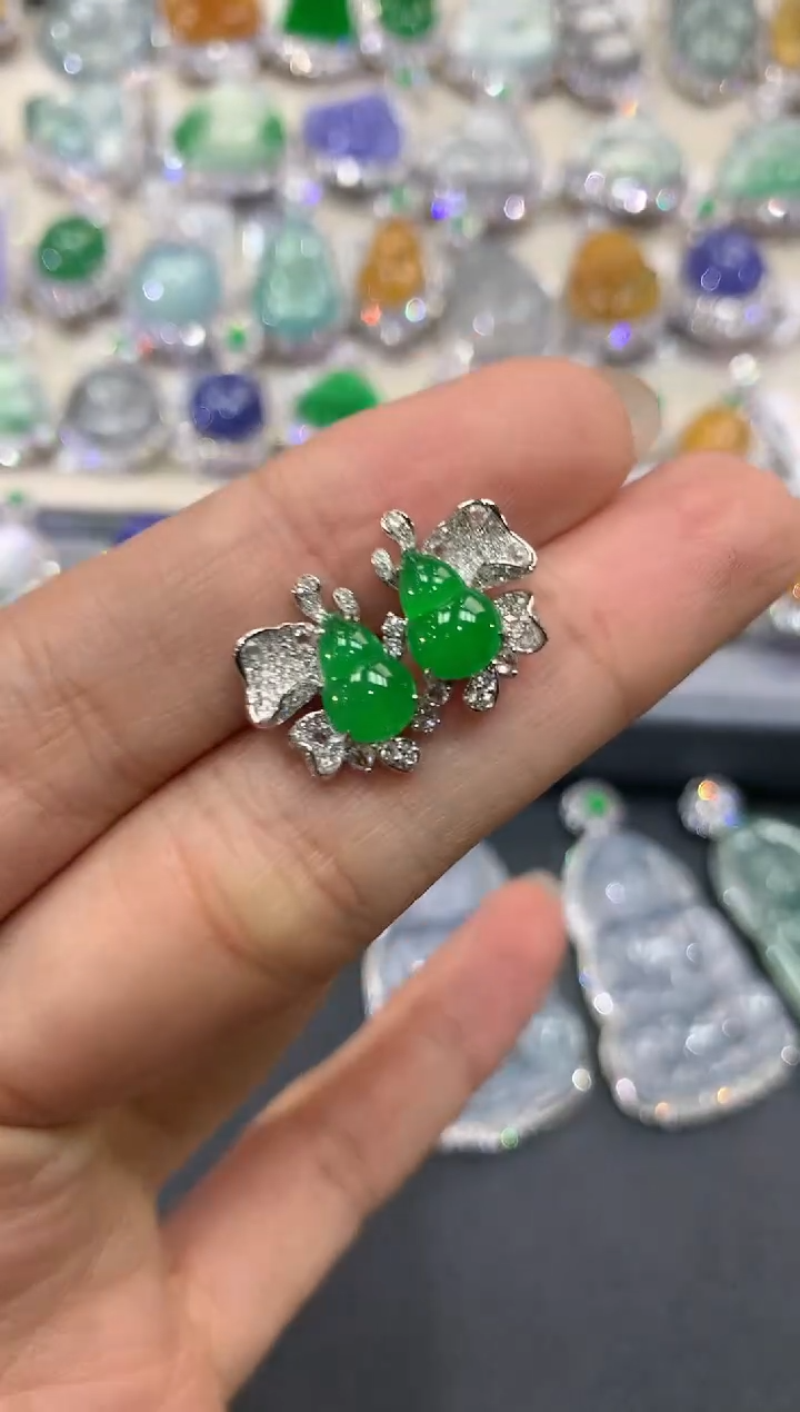 【闪购商品】翡翠耳饰18K金镶嵌w59