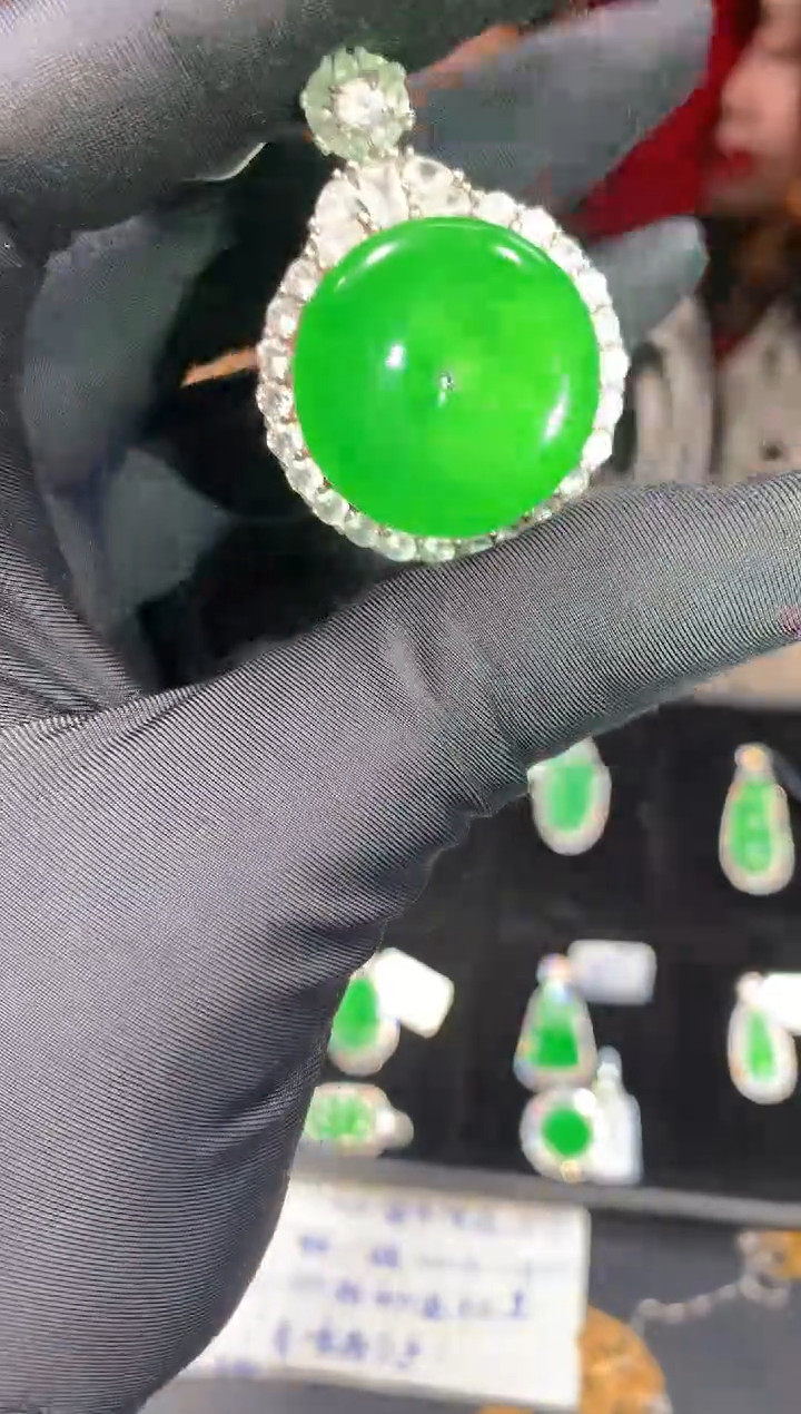 【闪购商品】定制翡翠未镶嵌72定制翡翠-多样性发货（发其一）