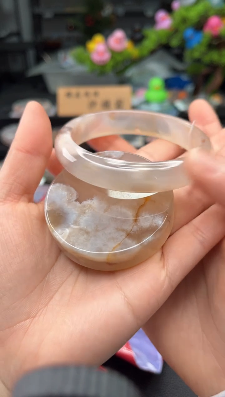 石英质玉未镶嵌手镯62圈口（赠品镯心）3751845