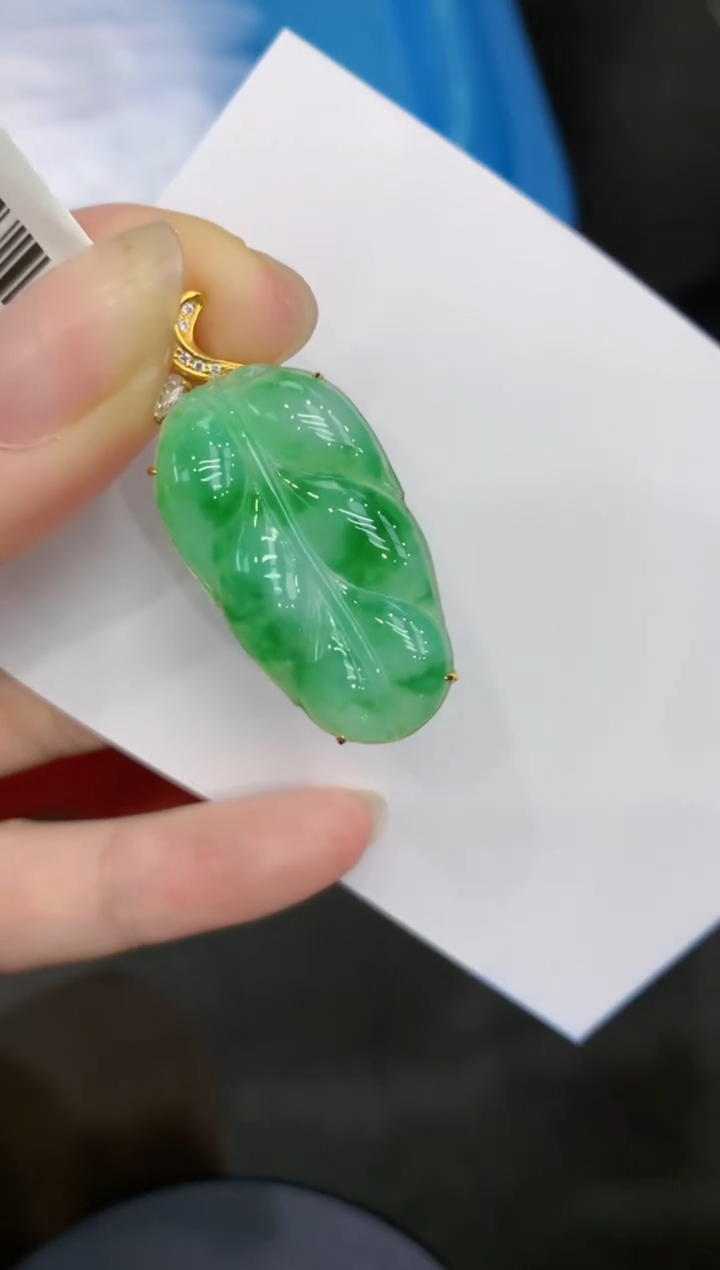 【闪购商品】翡翠颈饰18K金镶嵌8888888888