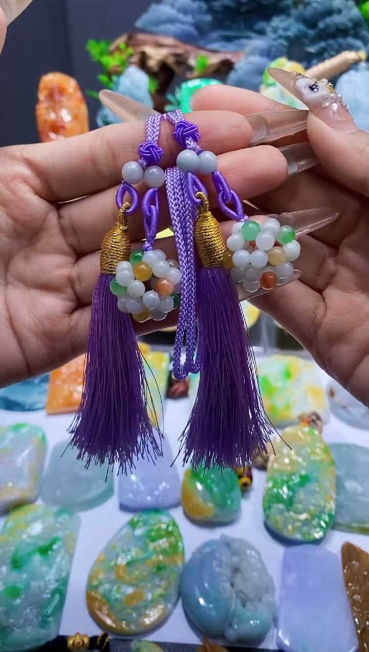 【闪购商品】翡翠颈饰未镶嵌翡翠A货