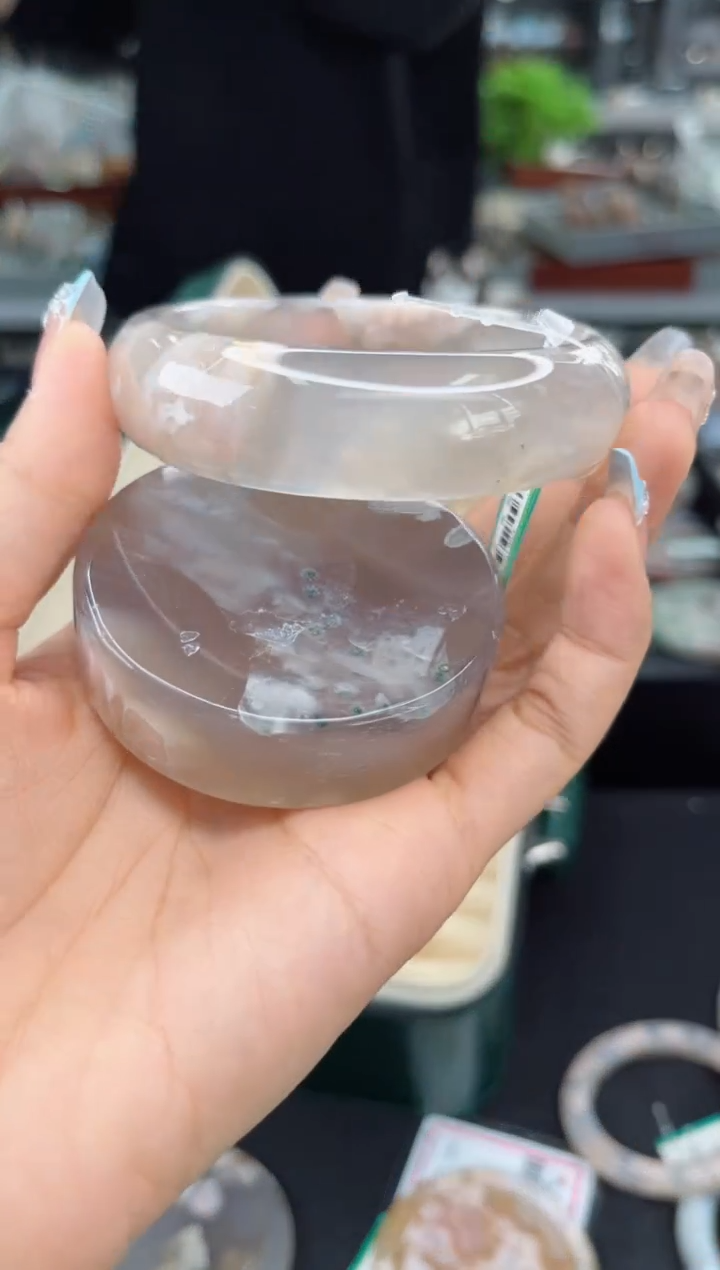 【闪购商品】石英质玉手镯未镶嵌64圈口（赠品镯心）3751953