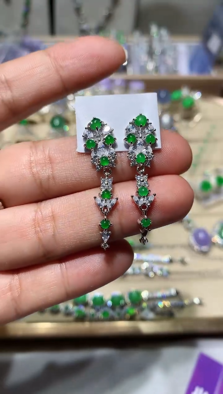 【闪购商品】翡翠耳饰未镶嵌耳坠