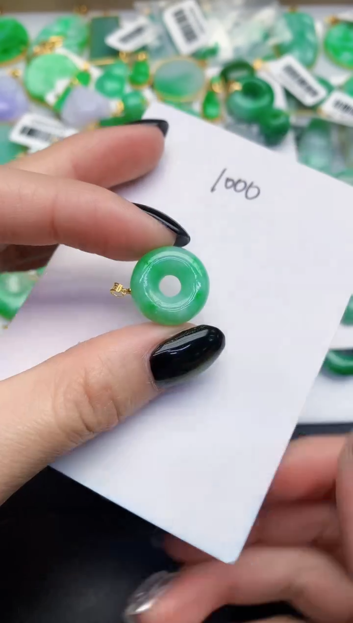 【闪购商品】翡翠颈饰18K金镶嵌0000000000